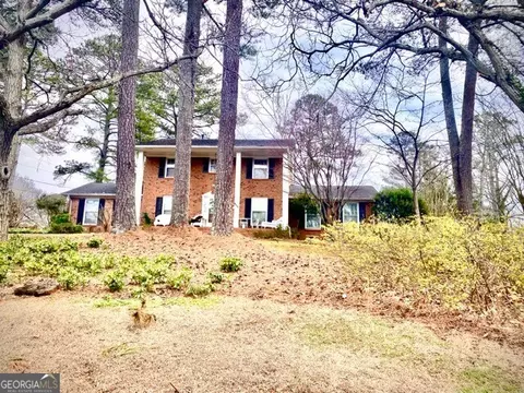 3885 Cloudland Dr SE, Smyrna, GA 30082