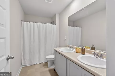Bath - 2238 Redfern Rd, Dacula, GA 30019 photo 1 of 1