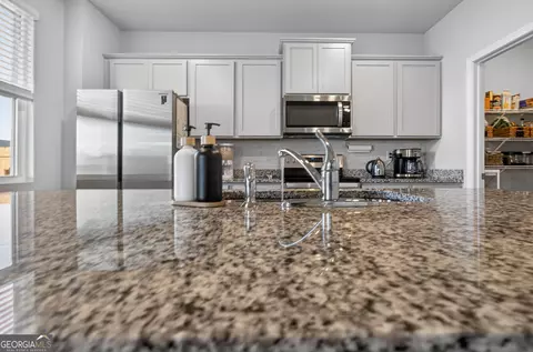 Kitchen - 2238 Redfern Rd, Dacula, GA 30019 photo 2 of 2