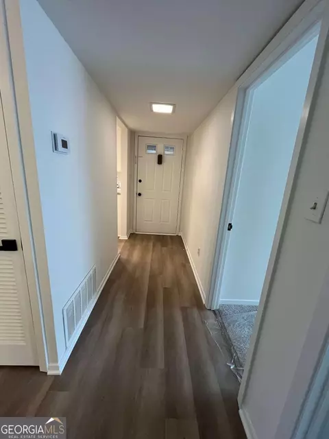 2094 Powers Ferry Trce SE, Marietta, GA 30067