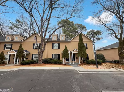 806 Brighton Pt, Atlanta, GA 30328