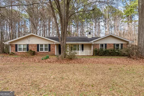 125 Brierwood Ct, Fayetteville, GA 30215
