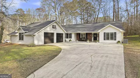135 Spring Forest Way, Sharpsburg, GA 30277