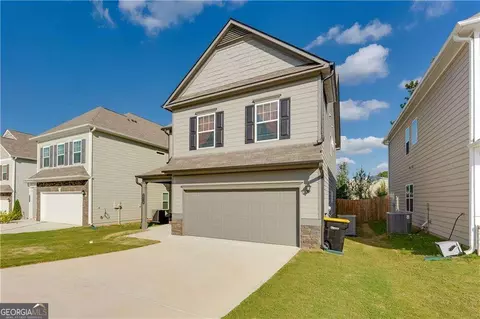 2316 Hastings Manor Ln, Hampton, GA 30228