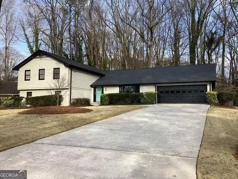 2827 Livsey Ct, Tucker, GA 30084