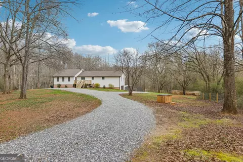 6380 Claude Parks Rd, Murrayville, GA 30564