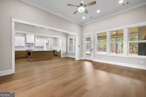 Living - 246 S Smith Rd, Lagrange, GA 30241 photo 6 of 10