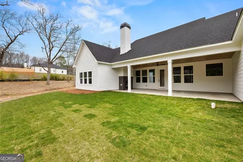 Exterior - 246 S Smith Rd, Lagrange, GA 30241 photo 9 of 9