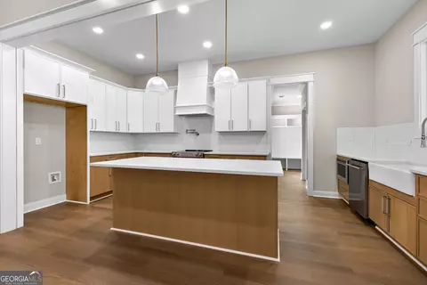 Kitchen - 246 S Smith Rd, Lagrange, GA 30241 photo 3 of 7