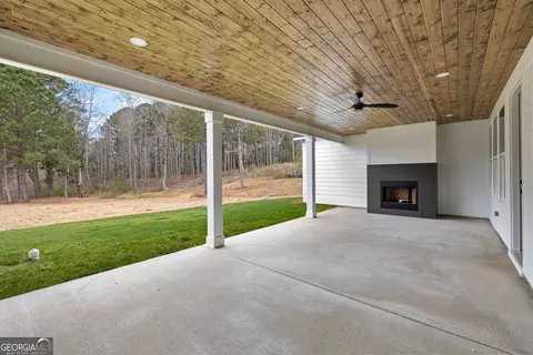Exterior - 246 S Smith Rd, Lagrange, GA 30241 photo 5 of 9