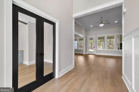 Entry Way - 246 S Smith Rd, Lagrange, GA 30241 photo 4 of 7