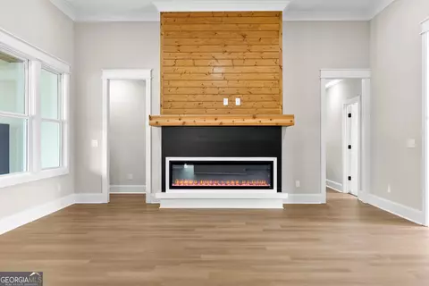 Living - 246 S Smith Rd, Lagrange, GA 30241 photo 3 of 10