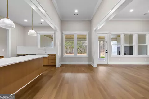 Living - 246 S Smith Rd, Lagrange, GA 30241 photo 8 of 10