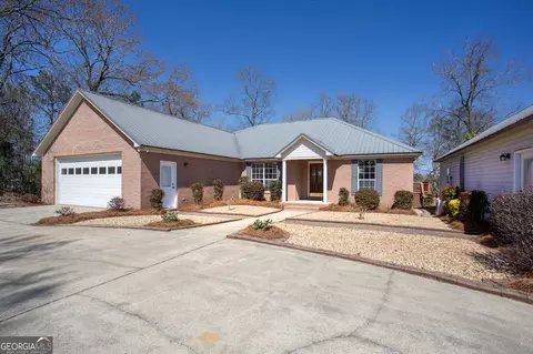 245 Cove Dr, Abbeville, AL 36310