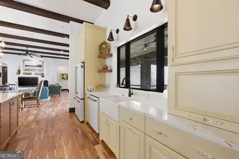 Kitchen - 58 Buttons Ln, Dillard, GA 30537 photo 6 of 7