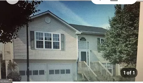 2704 Field Spring Dr, Lithonia, GA 30058