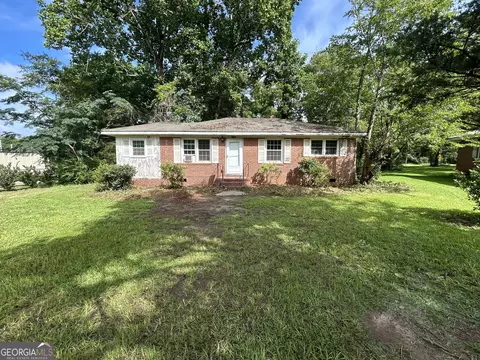 1715 Sewell Cir, Perry, GA 31069