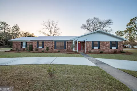 185 Pierce St, Jesup, GA 31545