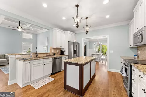 Kitchen - 5716 Brickhampton Ct, Clermont, GA 30527 photo 2 of 4