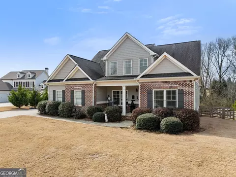 Exterior - 5716 Brickhampton Ct, Clermont, GA 30527 photo 3 of 8
