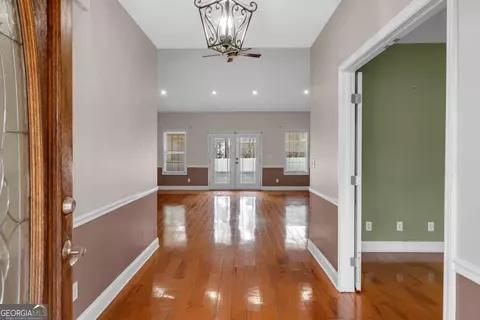 Entry Way - 540 Pinegrove Dr, Dublin, GA 31021 photo 1 of 3