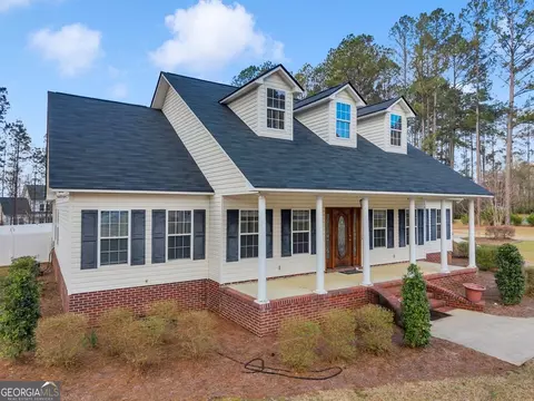540 Pinegrove Dr, Dublin, GA 31021
