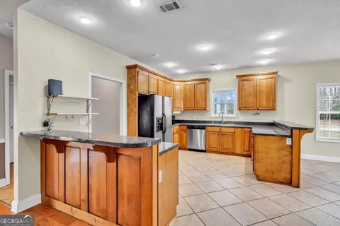 Kitchen - 540 Pinegrove Dr, Dublin, GA 31021 photo 1 of 3