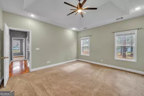 Entry Way - 540 Pinegrove Dr, Dublin, GA 31021 photo 3 of 3