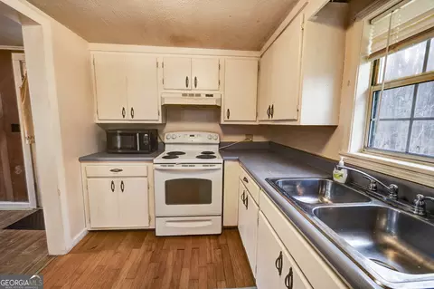 Kitchen - Undisclosed, Calhoun, GA 30701 photo 2 of 2