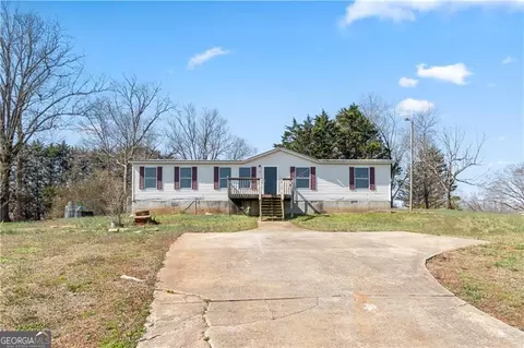 123 Center Grove Dr, Cleveland, GA 30528