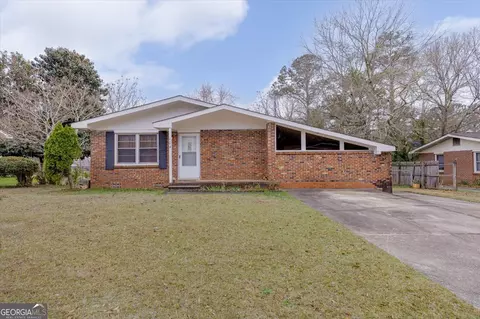 104 Oxford Ln, Warner Robins, GA 31088