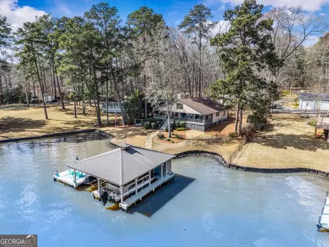 142 SE Dogwood Dr, Milledgeville, GA 31061