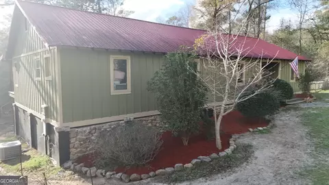 162 Bacon St, Irwinton, GA 31042