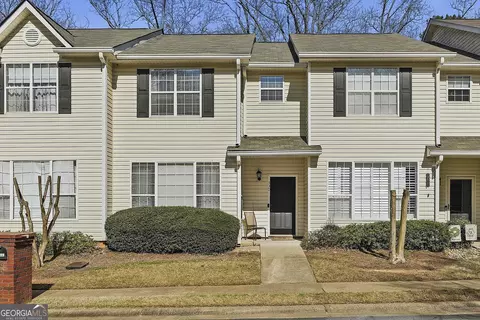 330 Brentwood Dr, Newnan, GA 30263