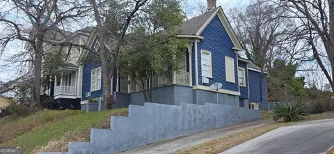 975 Maple St, Macon, GA 31201