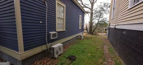Exterior - 975 Maple St, Macon, GA 31201 photo 2 of 2