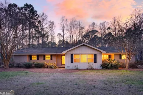 1005 Cedar St, Metter, GA 30439