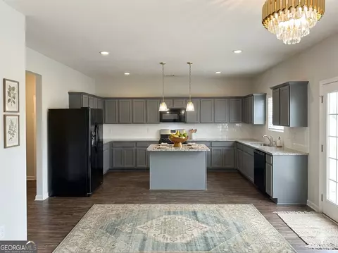 637 Emporia Loop, Mcdonough, GA 30253