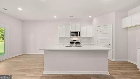 Entry Way - 438 Abbott Rd, Statham, GA 30666 photo 2 of 12