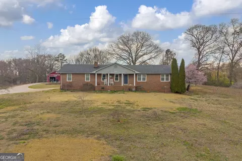 2299 Memorial Rd, Bowersville, GA 30516