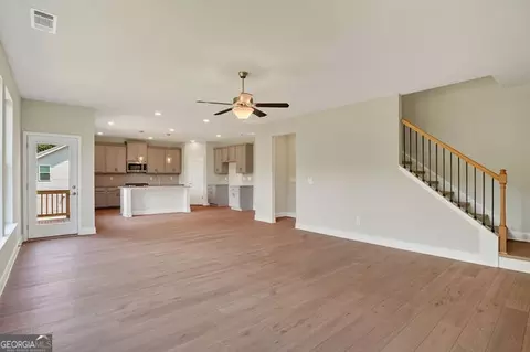 Living - 65 Shelby Ct, Commerce, GA 30529 photo 5 of 8