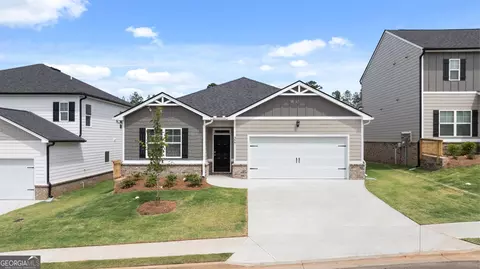 555 Great Salt Ln, Hoschton, GA 30548