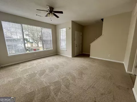 Living - 6746 Sunset Hills Blvd, Rex, GA 30273 photo 2 of 3