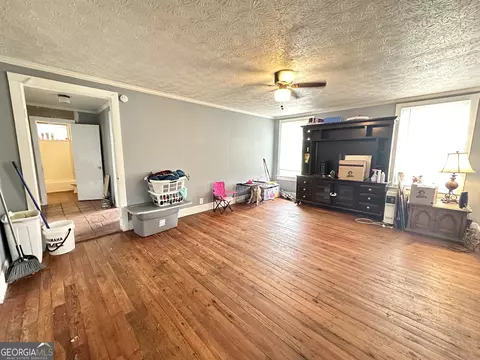 Living - 143 Willis Cir, Lagrange, GA 30241 photo 1 of 1
