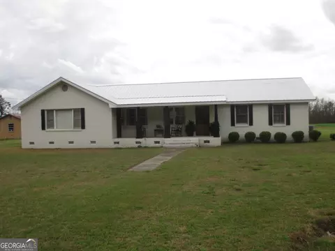 84 Comer Yawn Rd, Hazlehurst, GA 31539