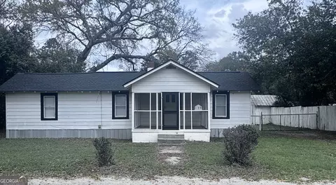 139 Register Ave, Reidsville, GA 30453