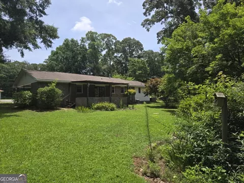 Exterior - 606 Viewpoint Dr, Jackson, GA 30233 photo 11 of 15