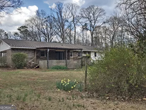 Exterior - 606 Viewpoint Dr, Jackson, GA 30233 photo 2 of 15