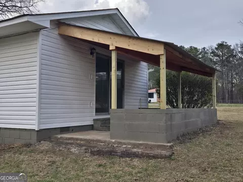 Exterior - 606 Viewpoint Dr, Jackson, GA 30233 photo 8 of 15