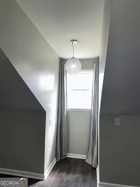 Entry Way - 500 Payne Pl, Dublin, GA 31021 photo 6 of 7